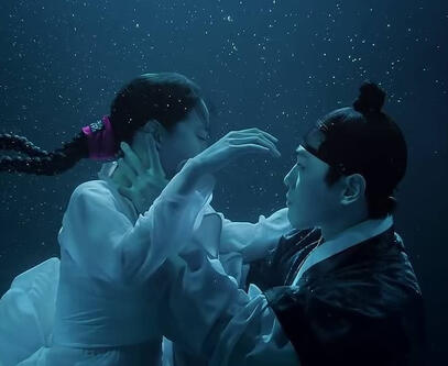 mr queen (20 episodes)